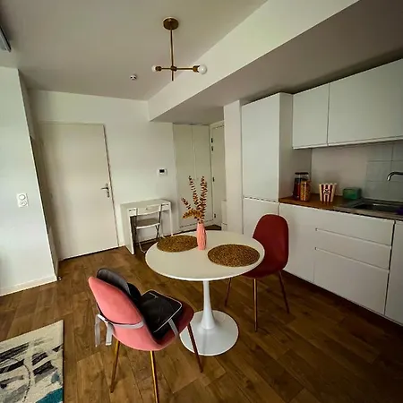 Serenity Studio 10' De Paris & 30' De Disneyland Fontenay-sous-Bois